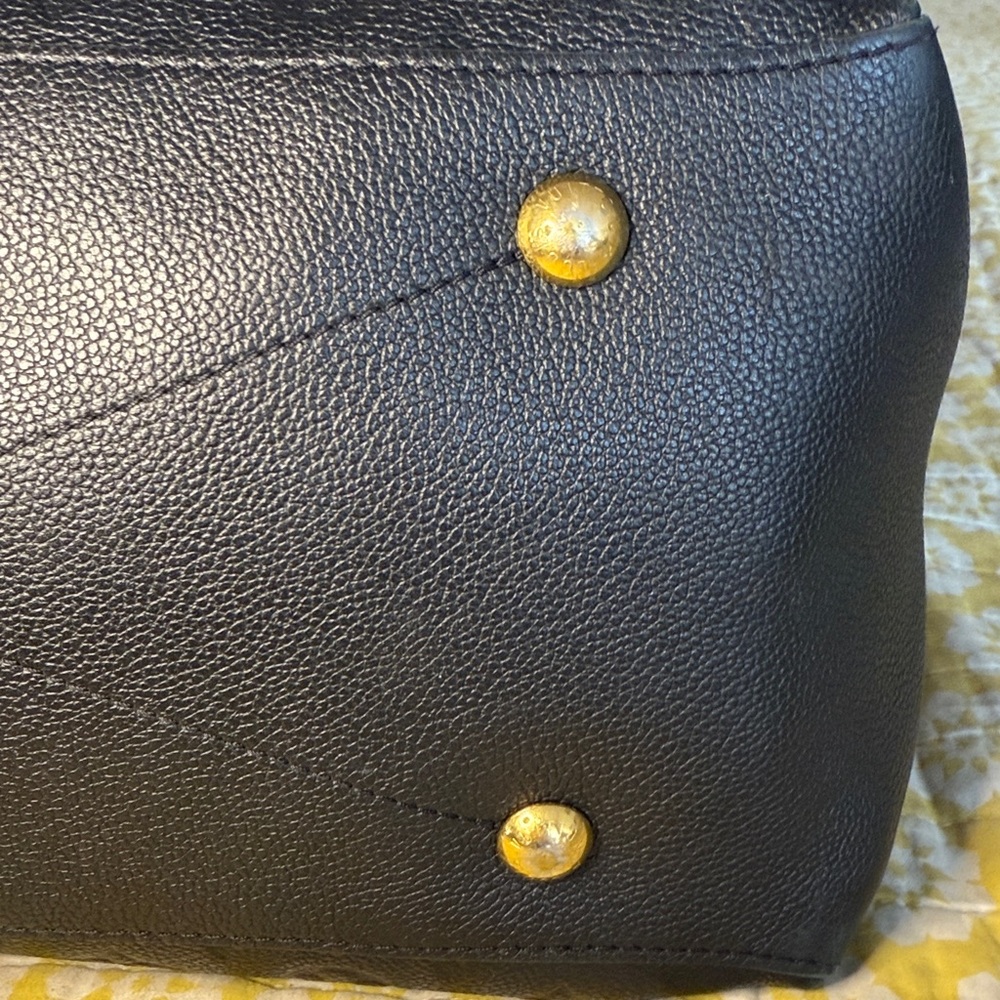 Louis Vuitton Empreinte Maida Hobo in Black - Picture 5 of 16